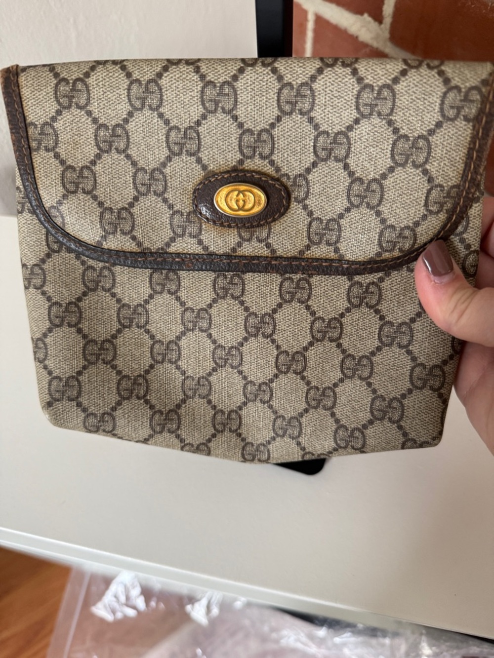 Authentic Vintage Gucci Tan Beige GG Supreme Pouch - Picture 6 of 6